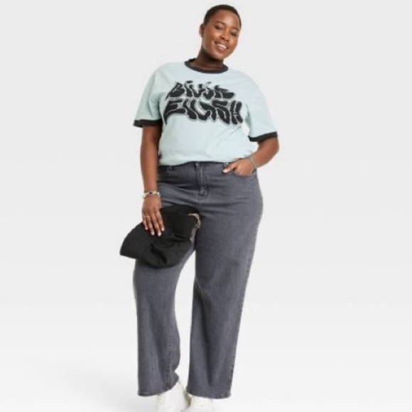 Billie Eilish Short Sleeve Teal Shirt - Picture 6 of 8